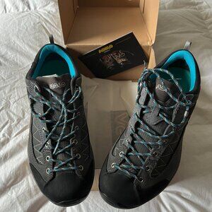 NWT Asolo Pipe GV ML hiking boot in graphite/cyan blue women's size UK/6 US/7.5